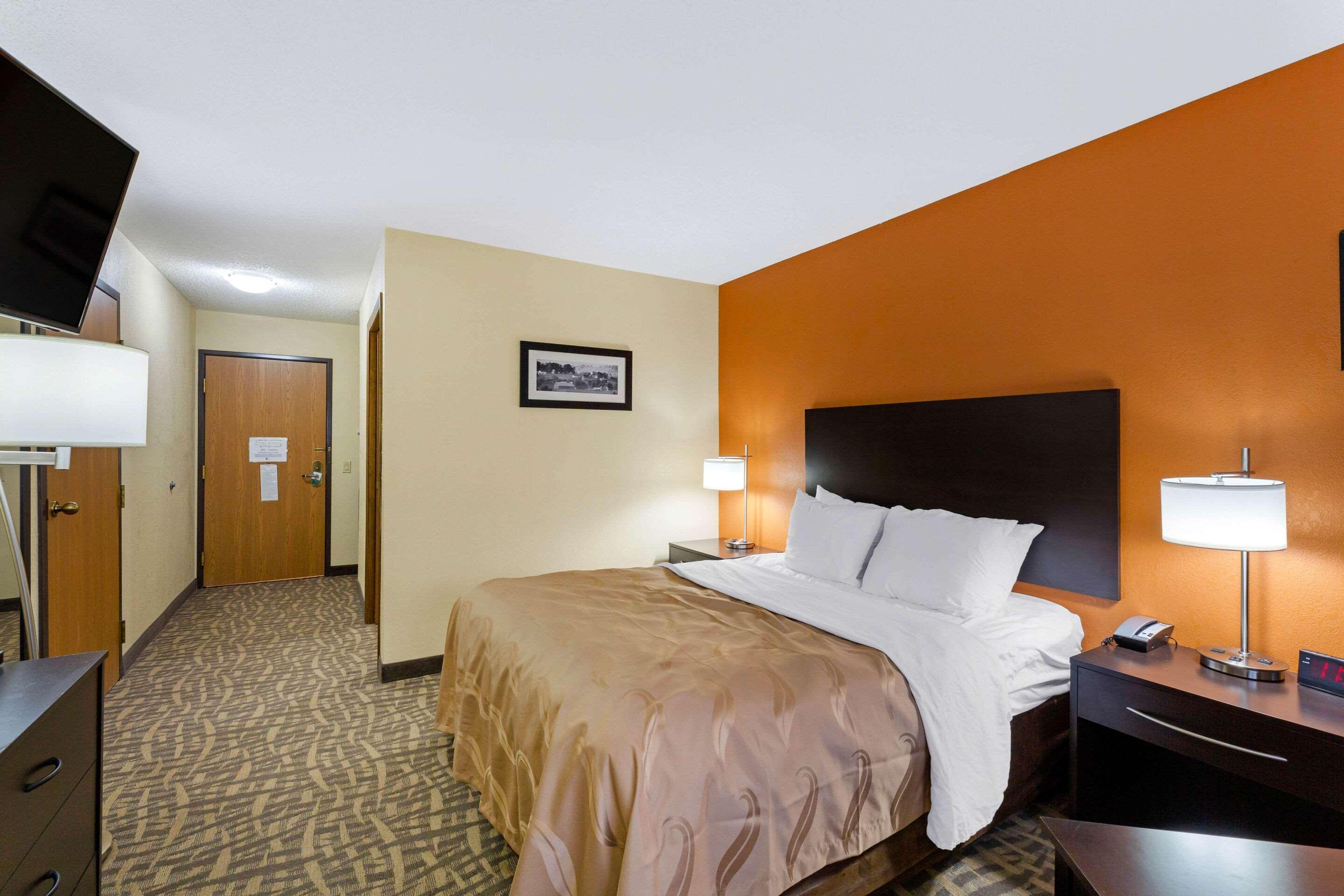 Quality Inn Wooster Exterior photo