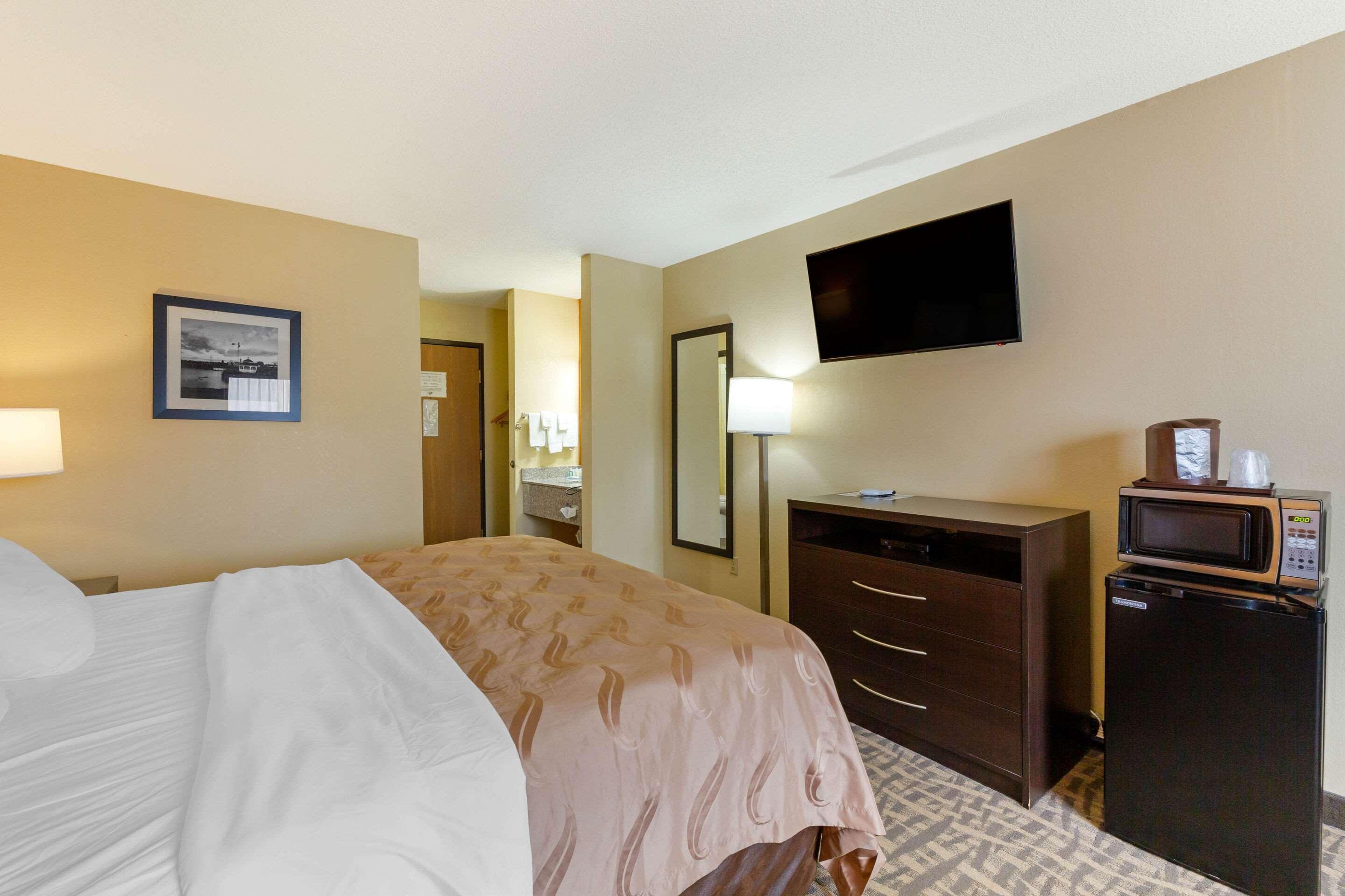 Quality Inn Wooster Exterior photo