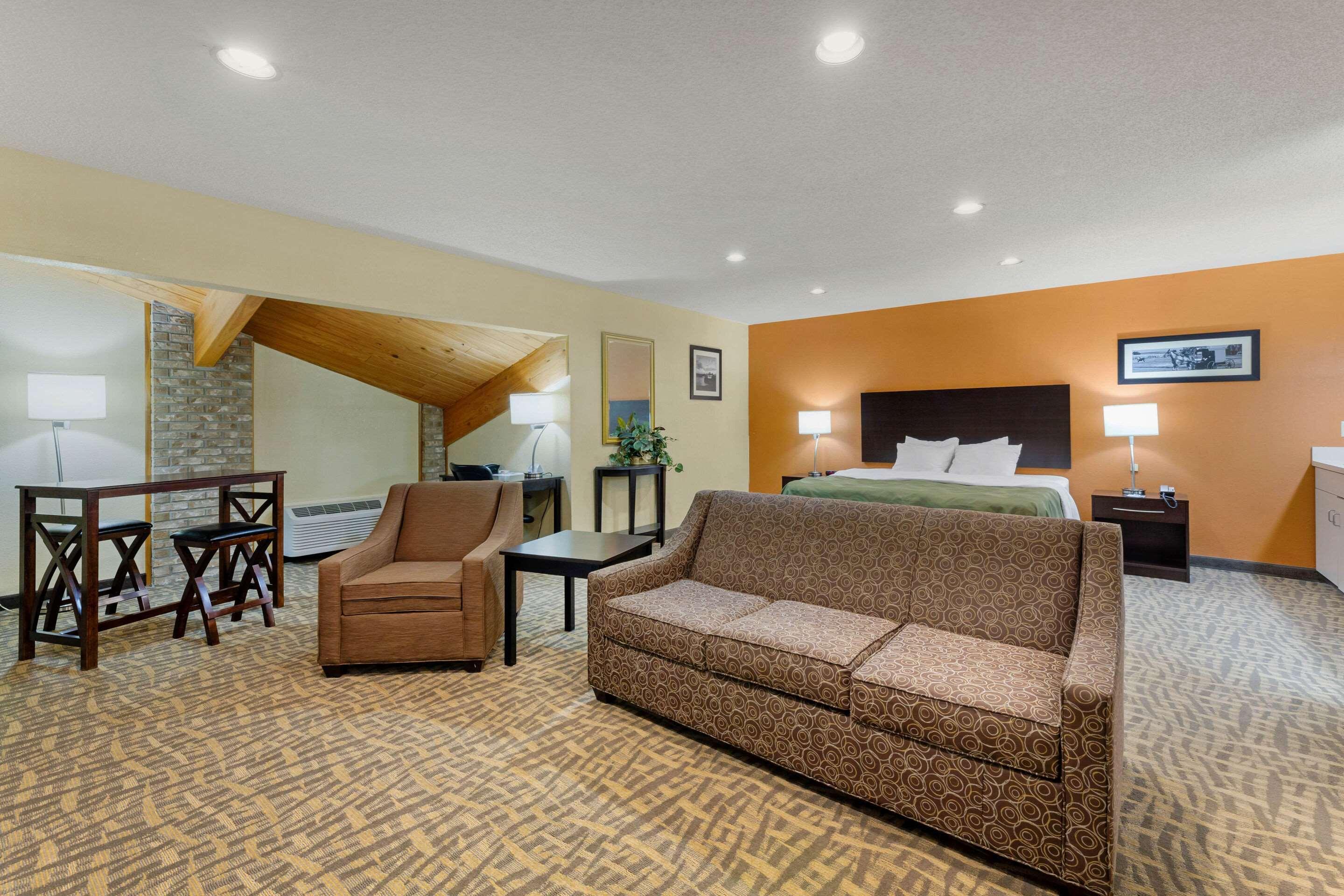 Quality Inn Wooster Exterior photo