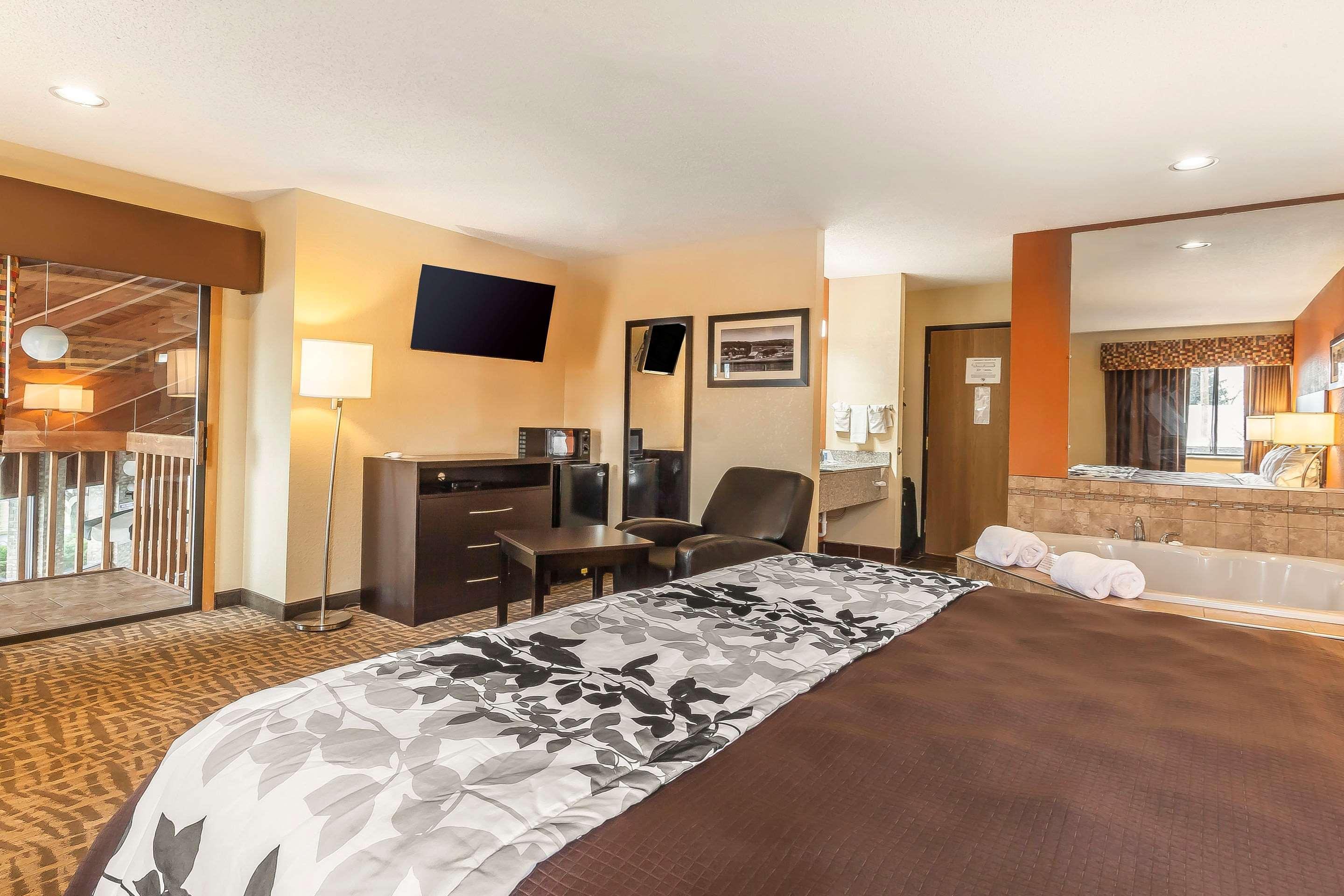 Quality Inn Wooster Exterior photo
