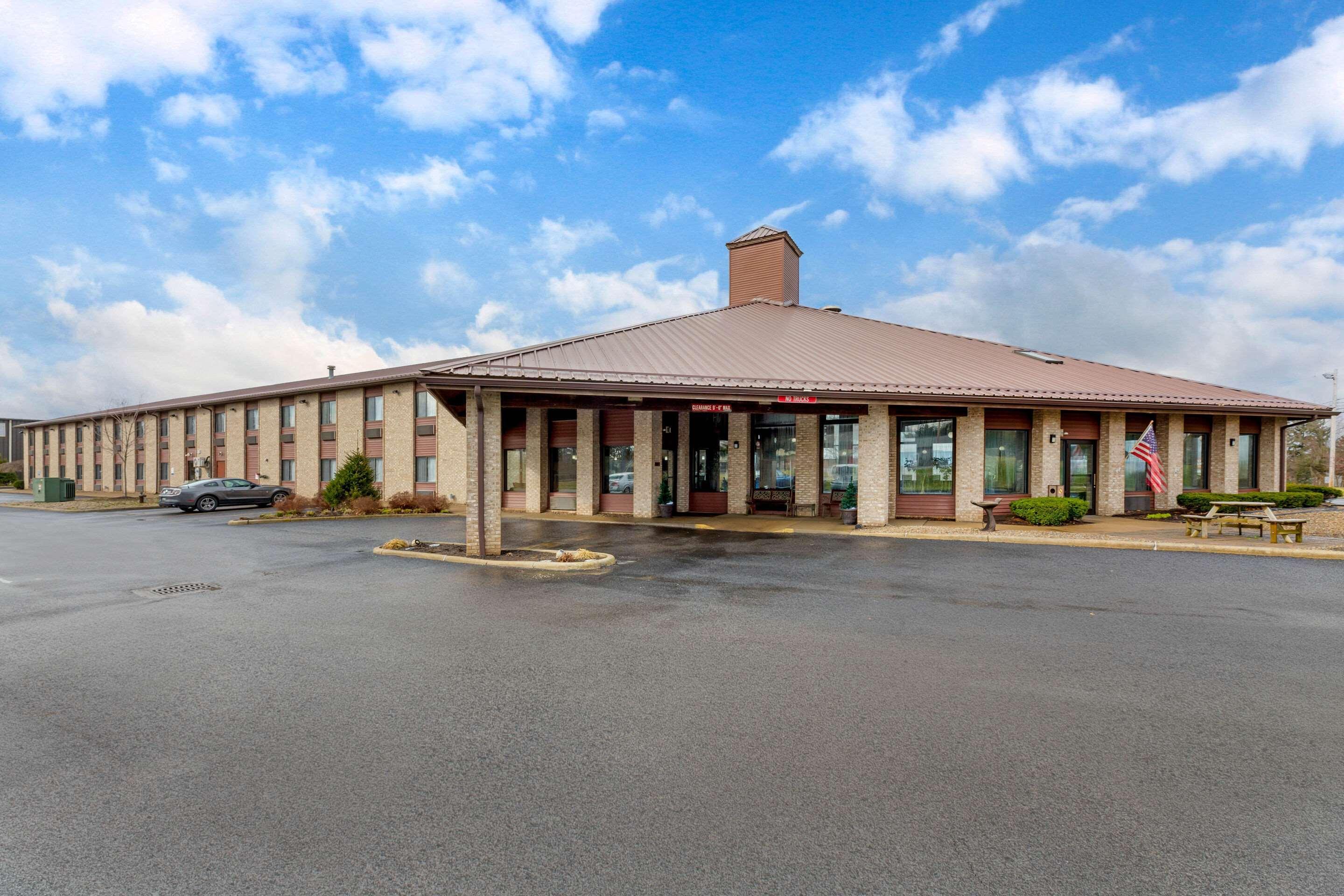 Quality Inn Wooster Exterior photo